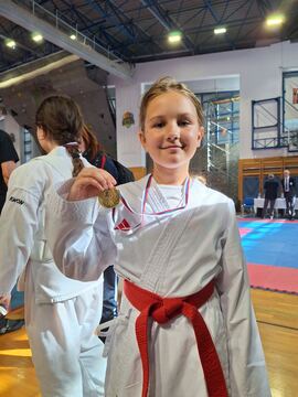 Ula Požar prva in ponosna